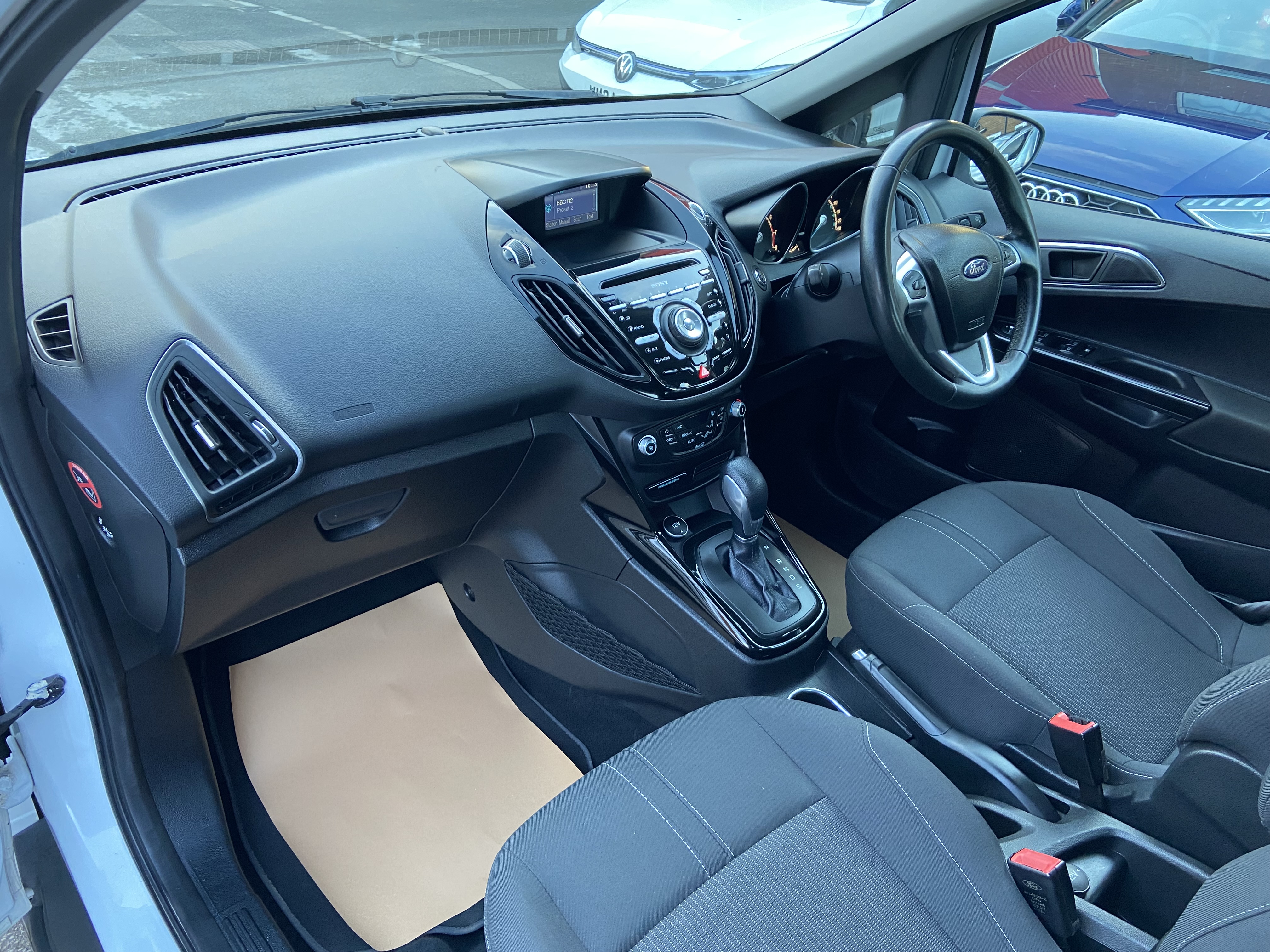 additional car image