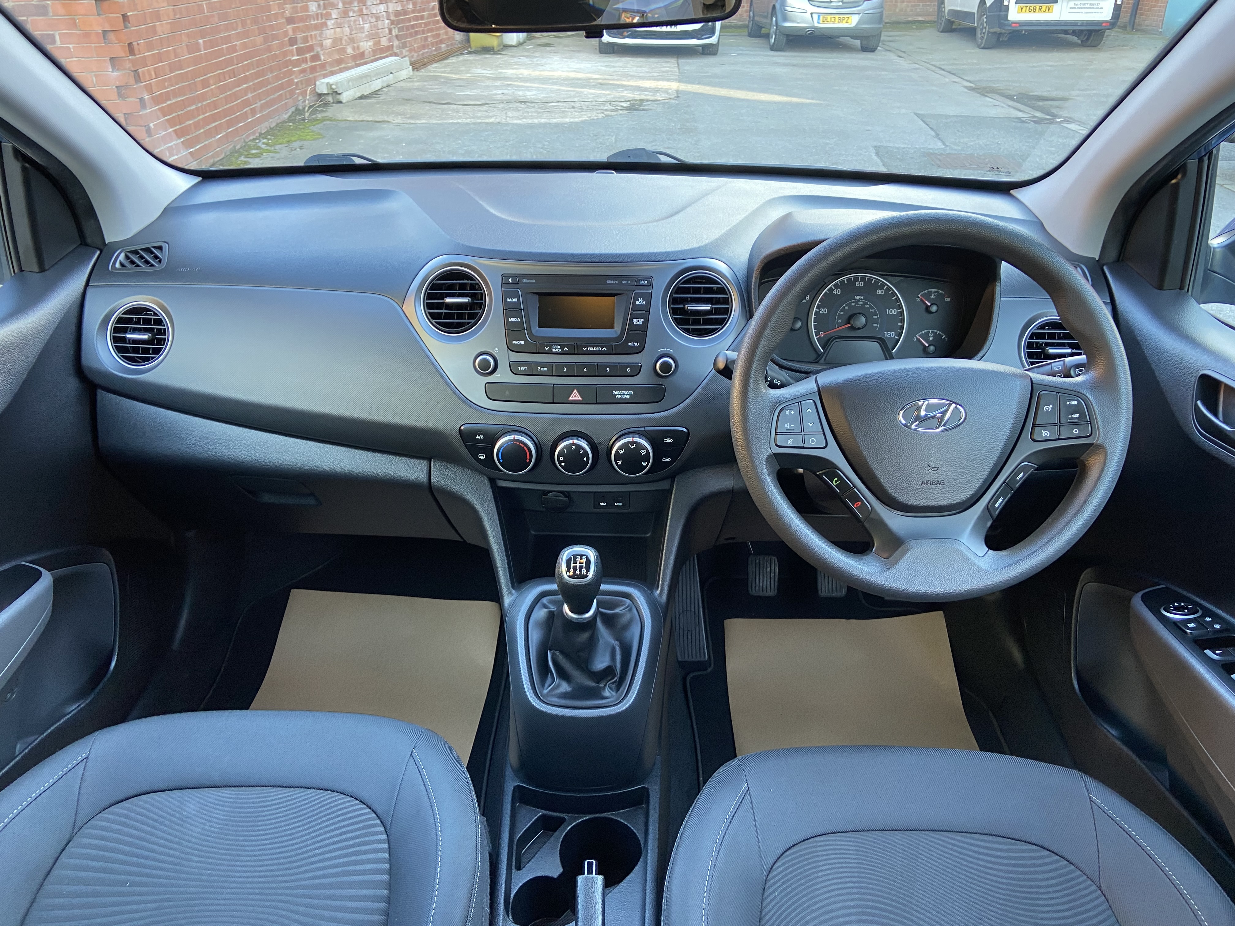 additional car image