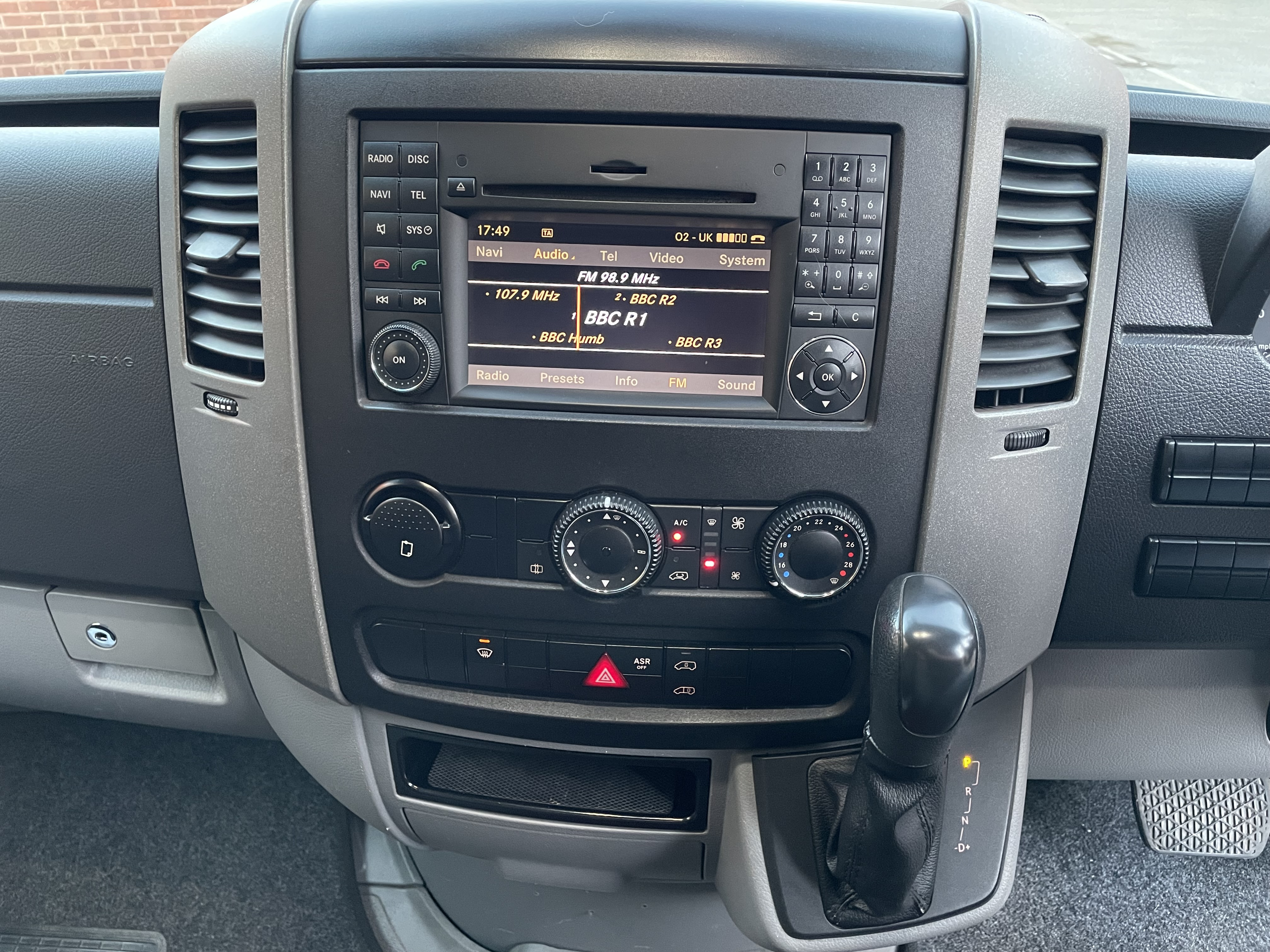 additional car image