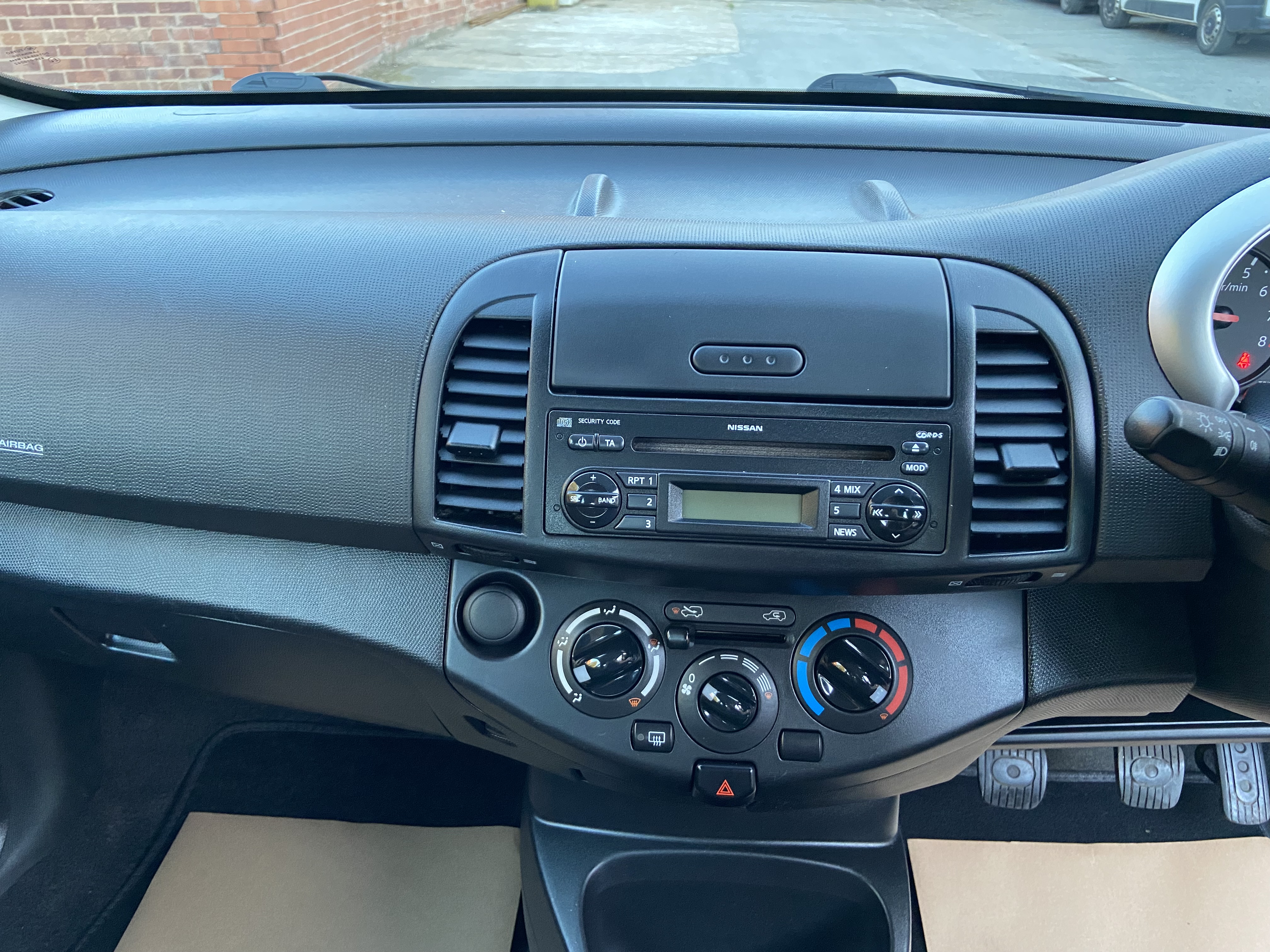 additional car image