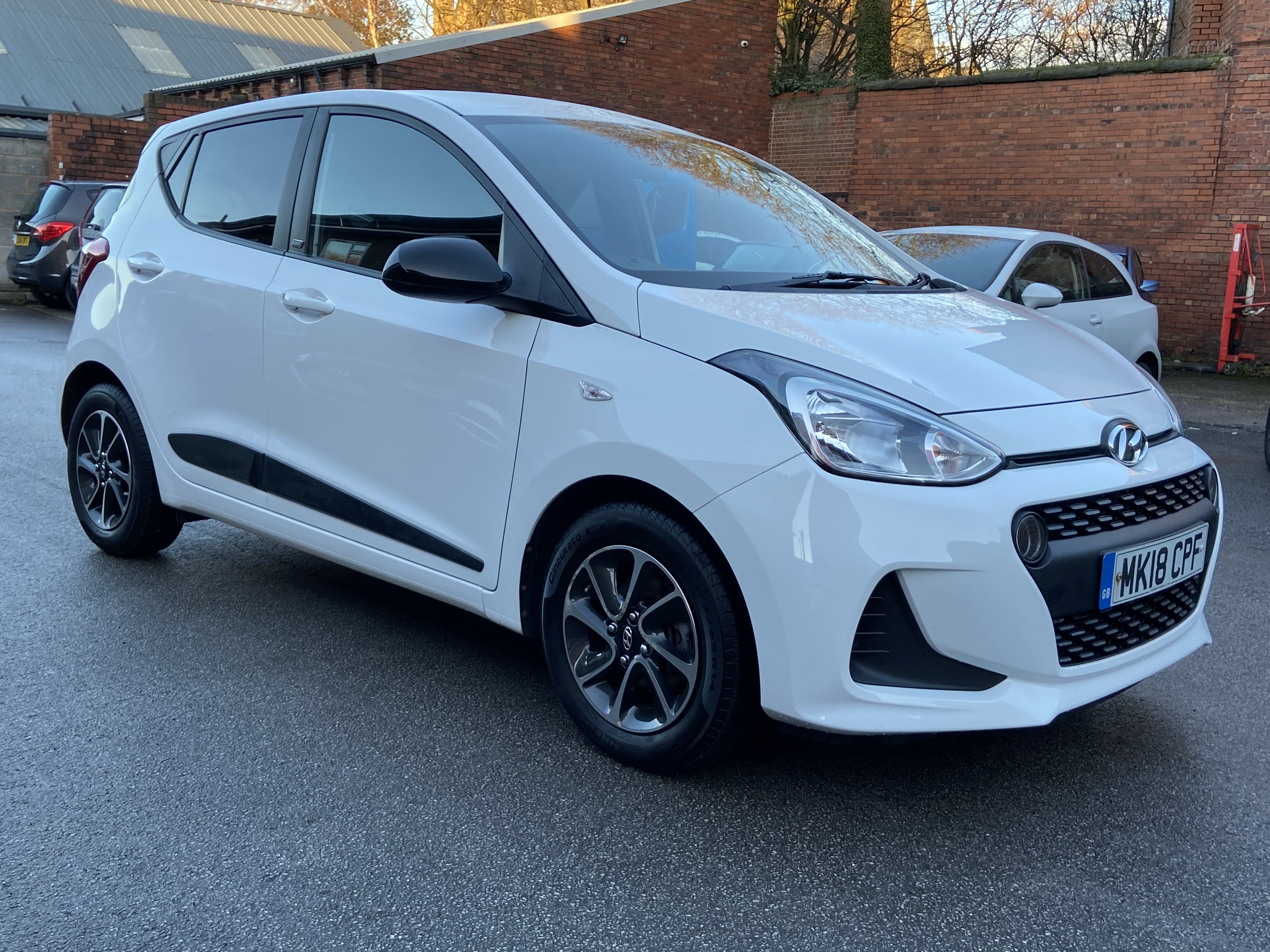 additional car image