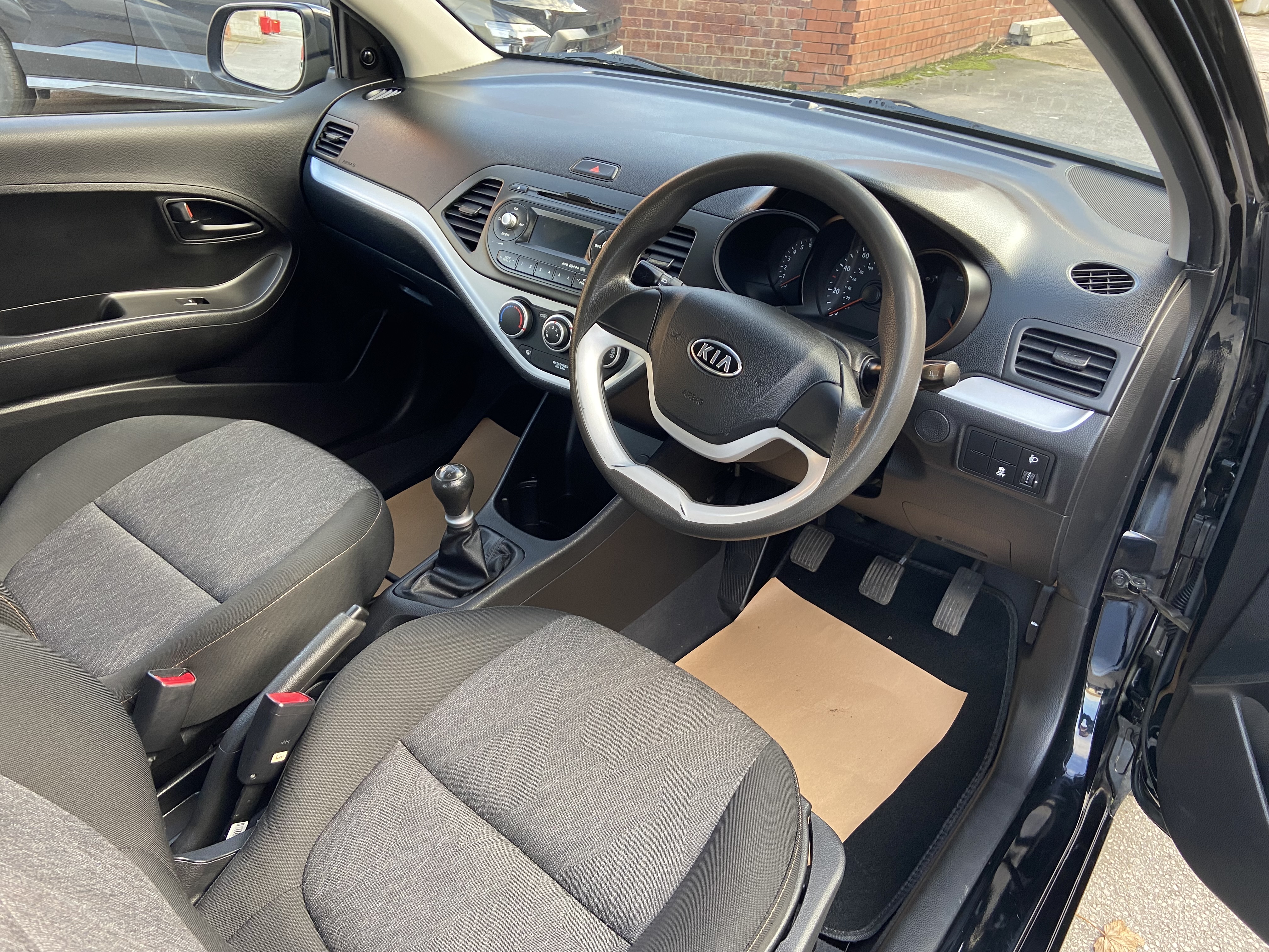 additional car image