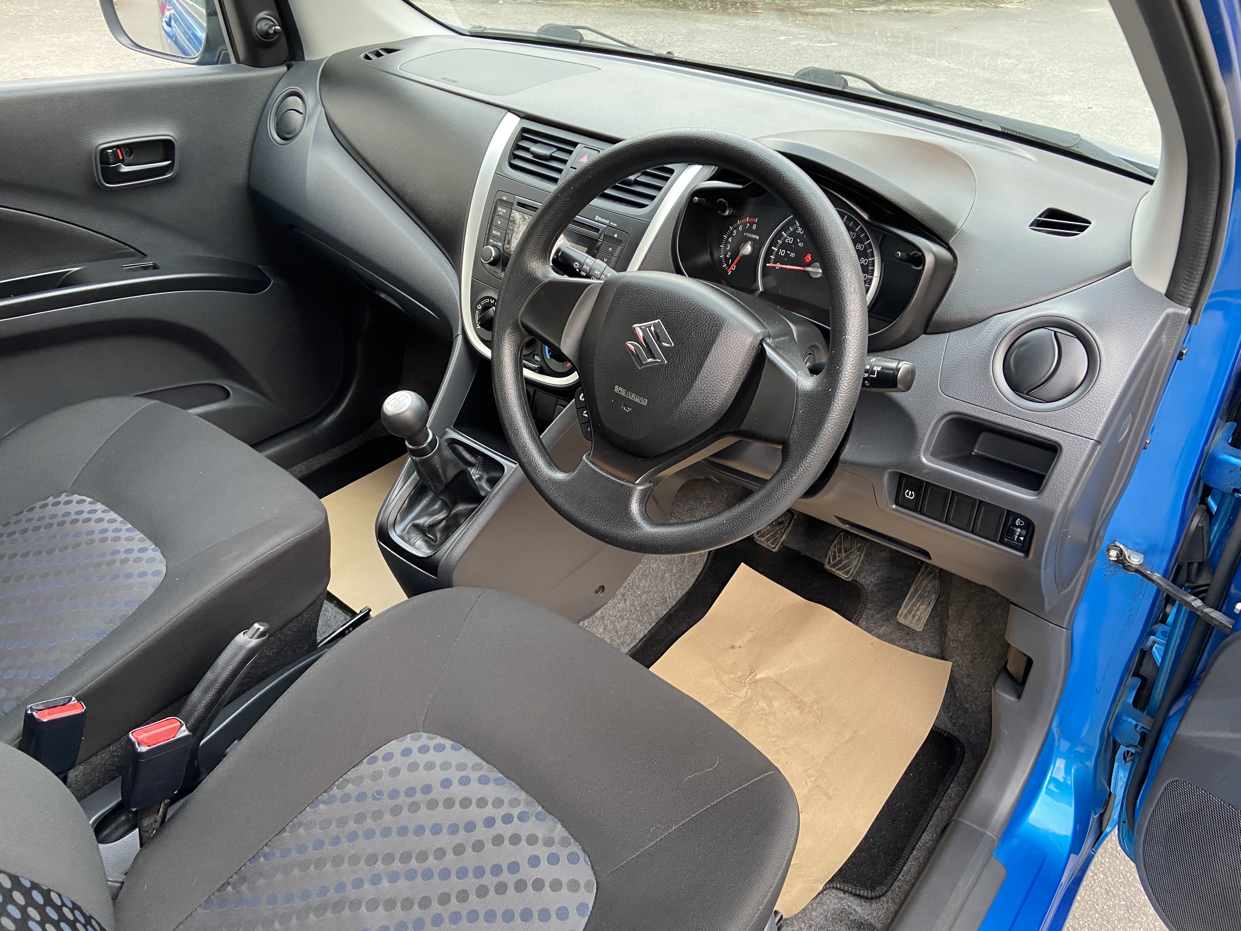 additional car image