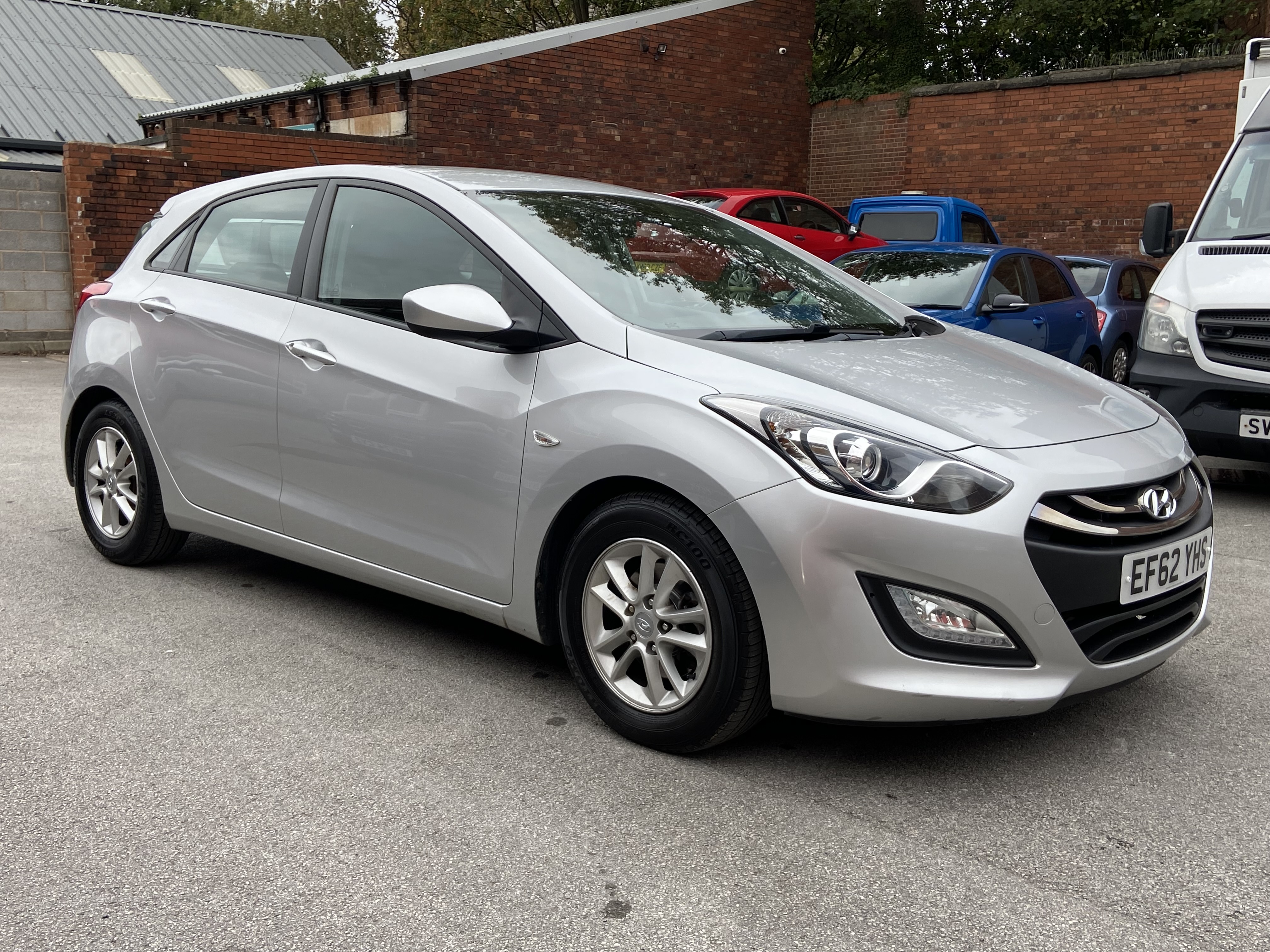 additional car image