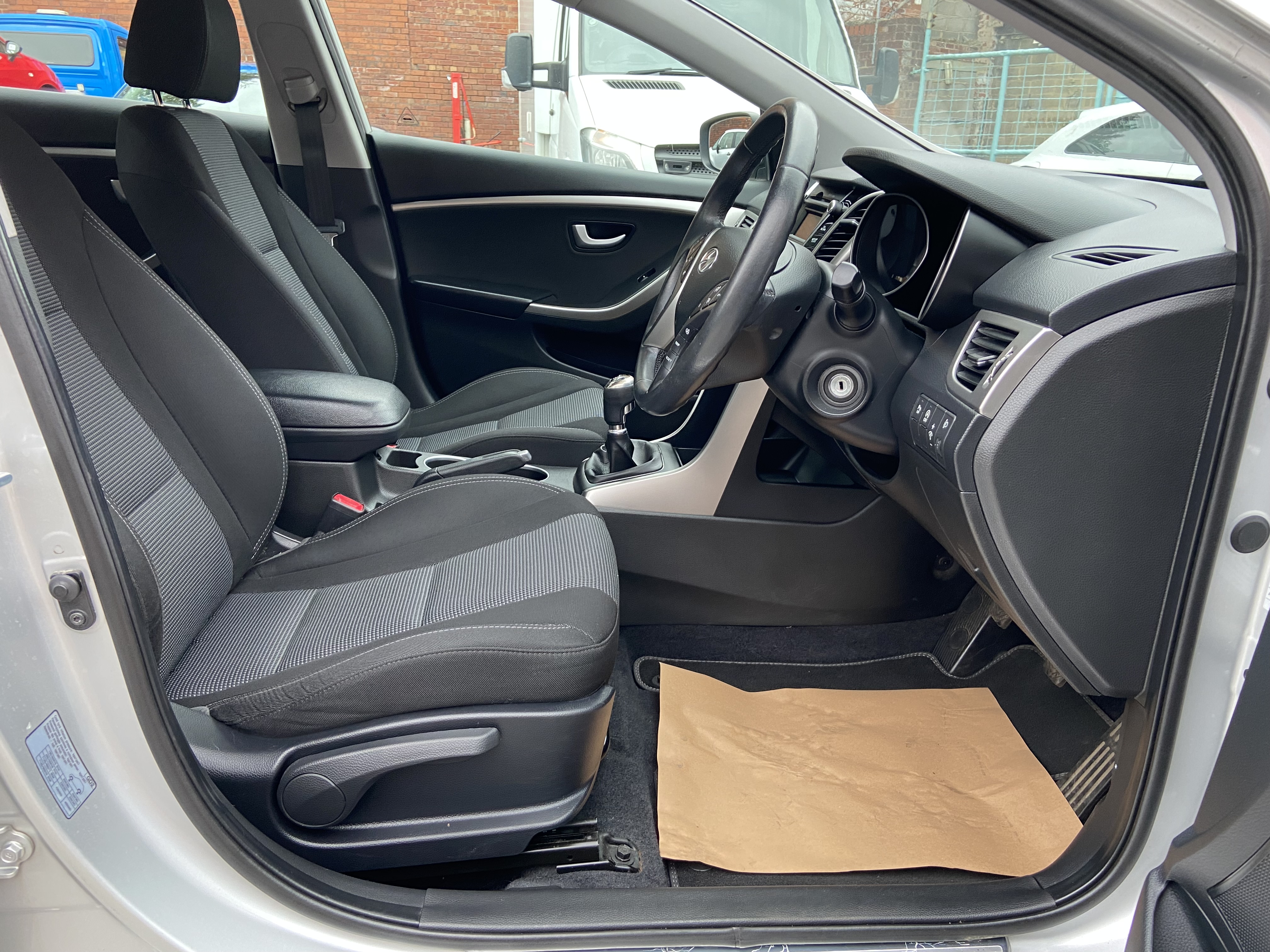additional car image