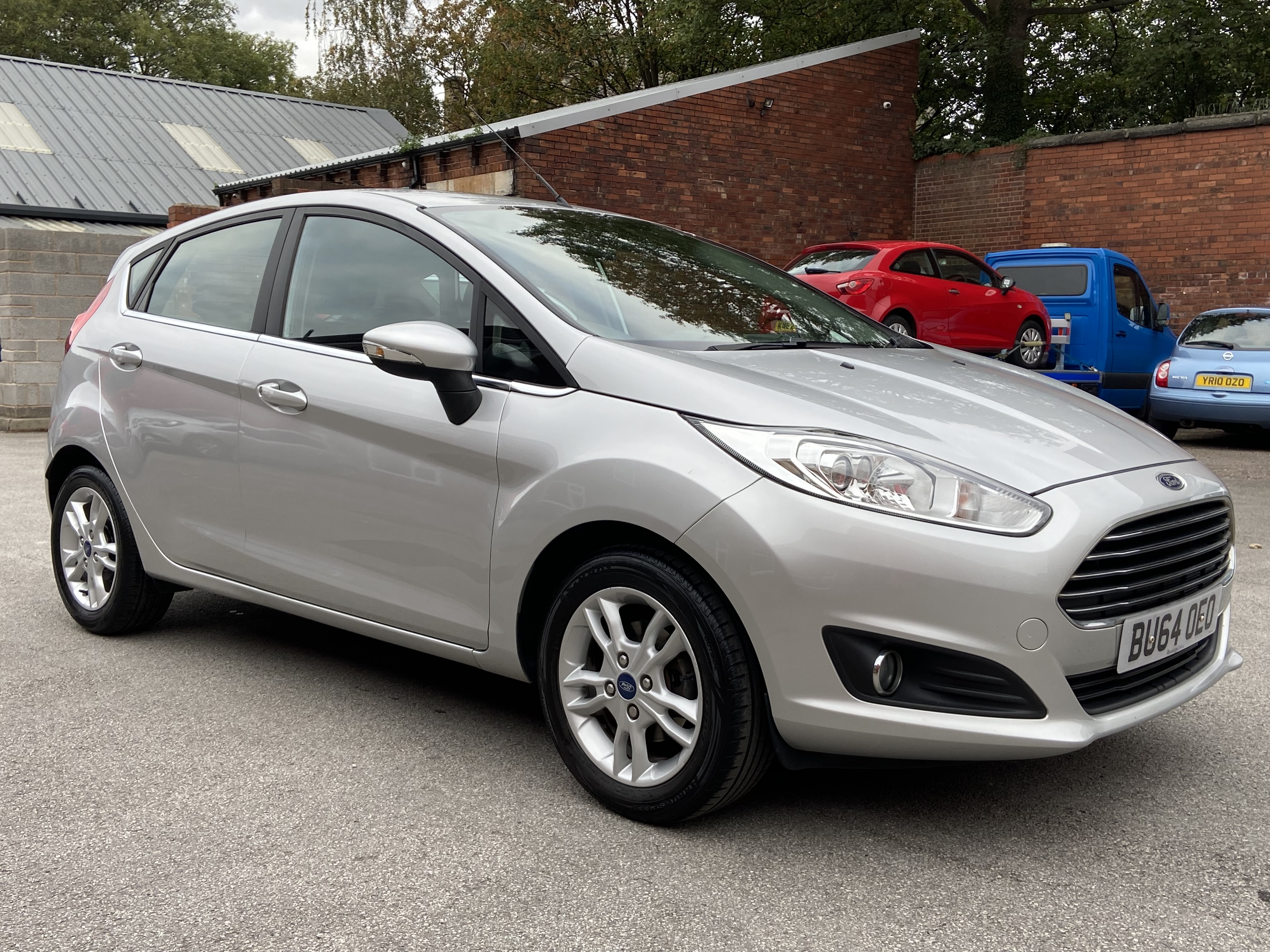 additional car image