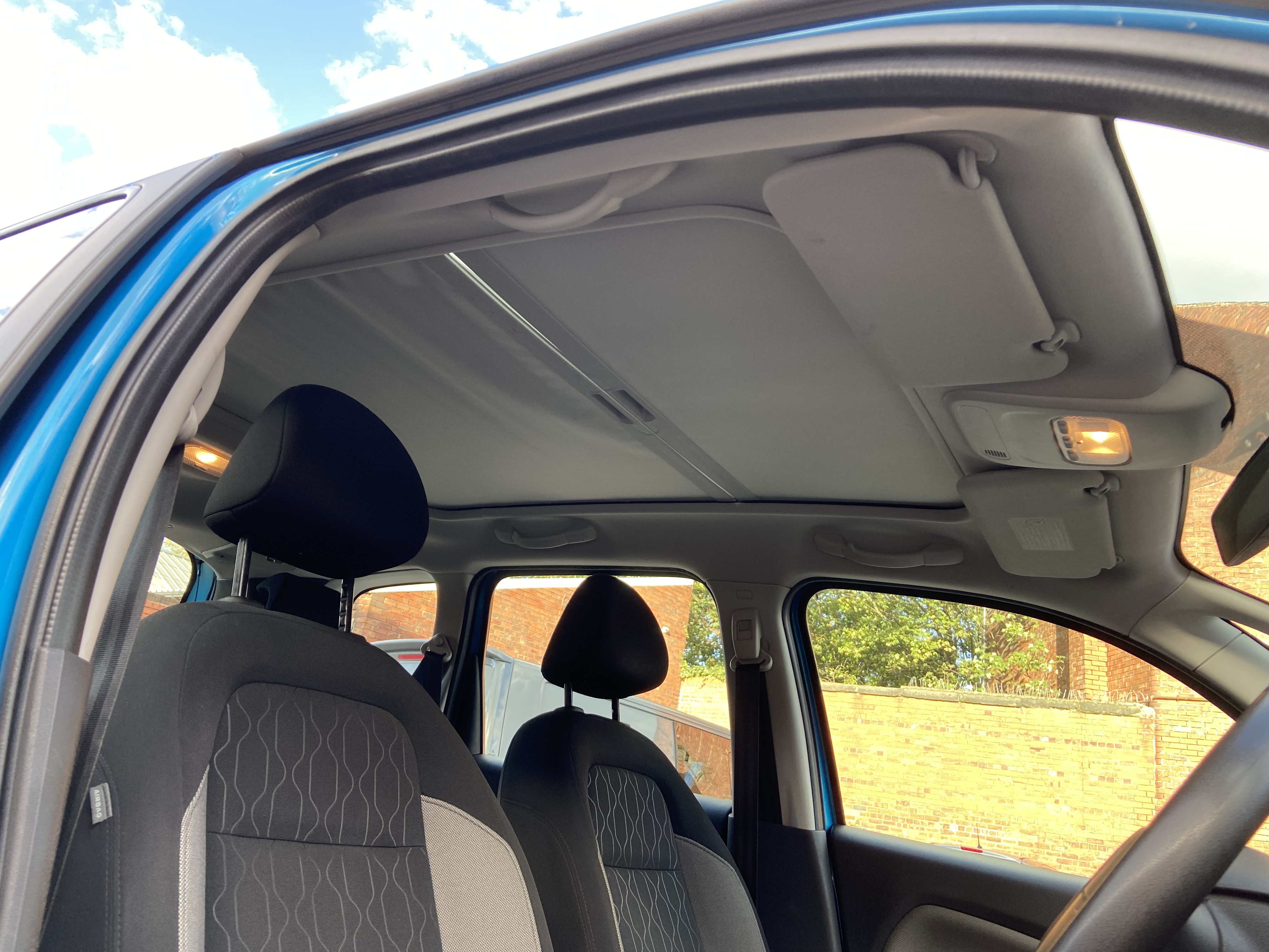 additional car image
