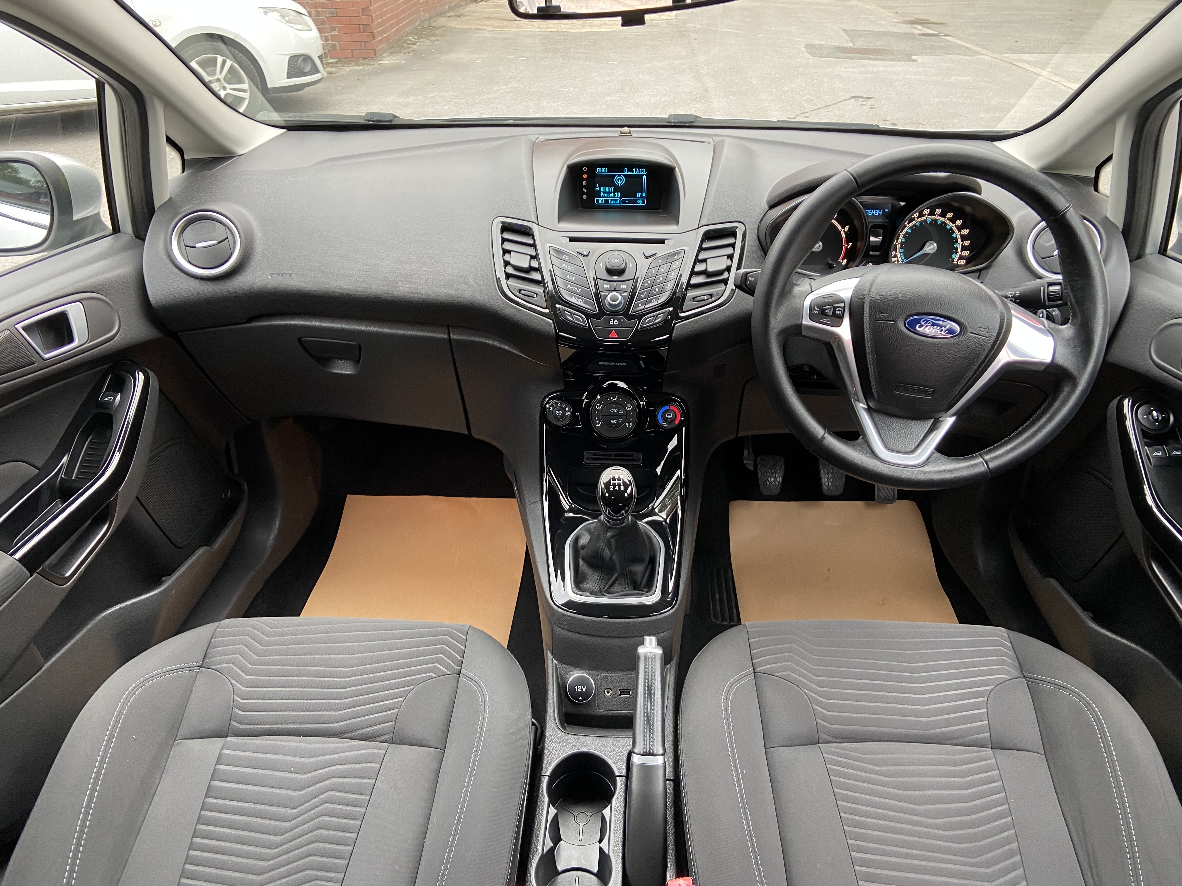 additional car image