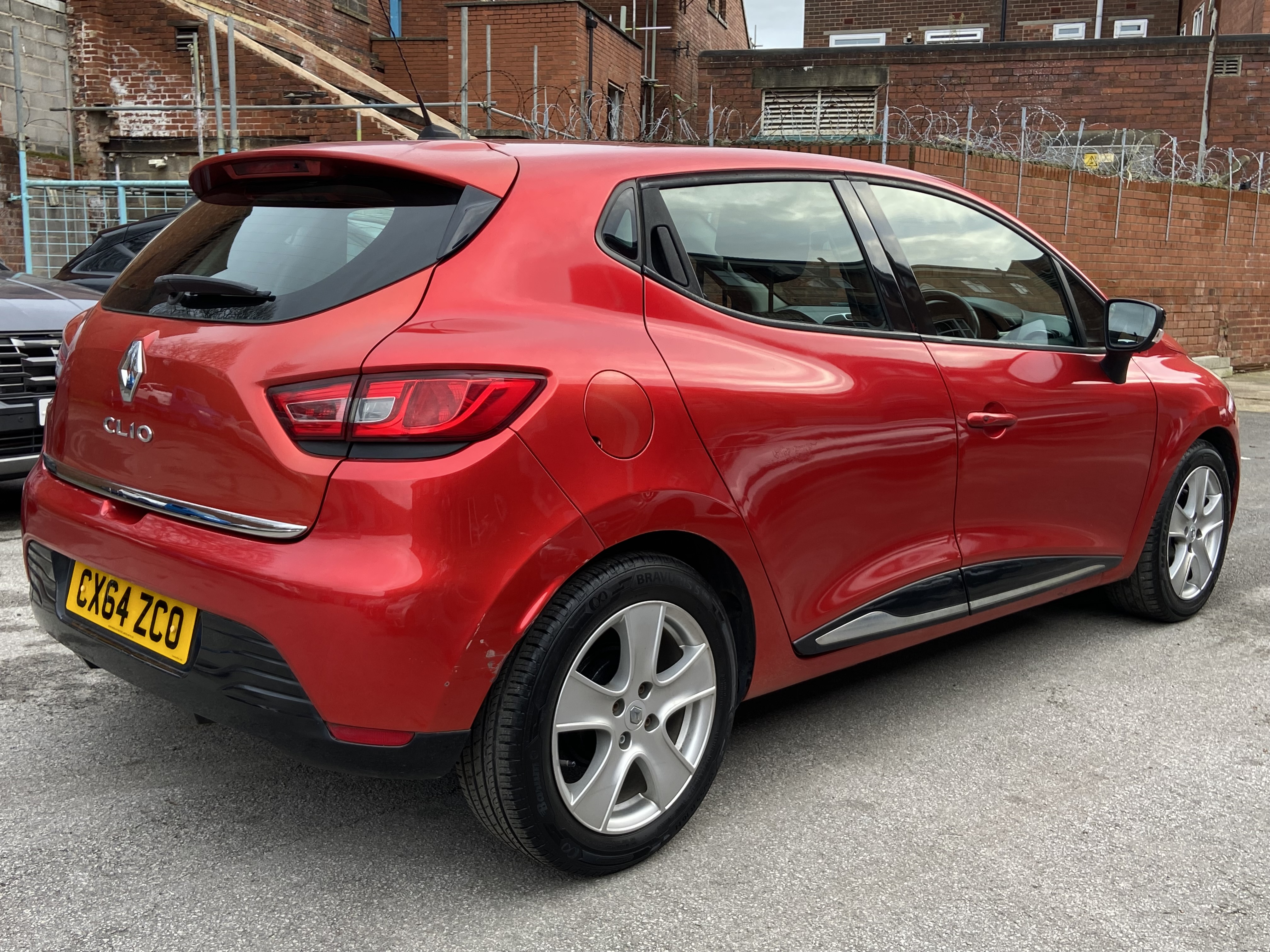 additional car image