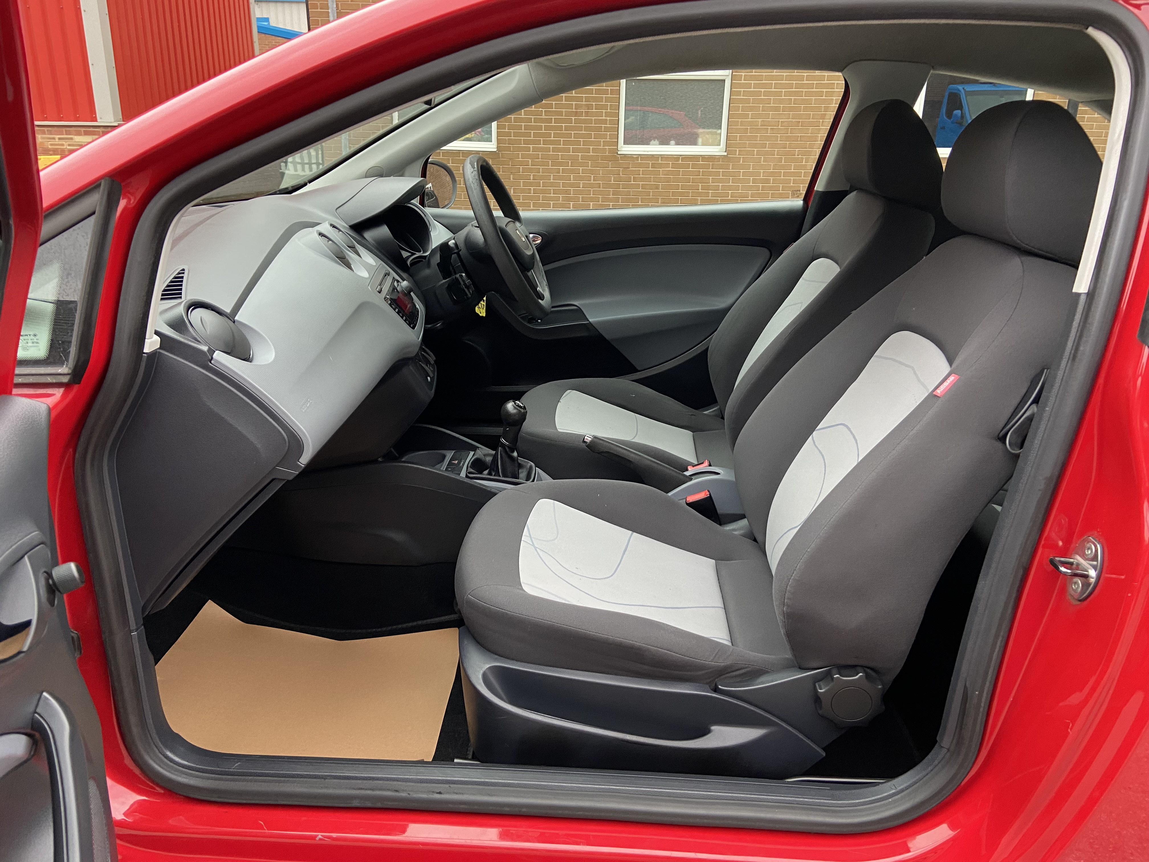 additional car image