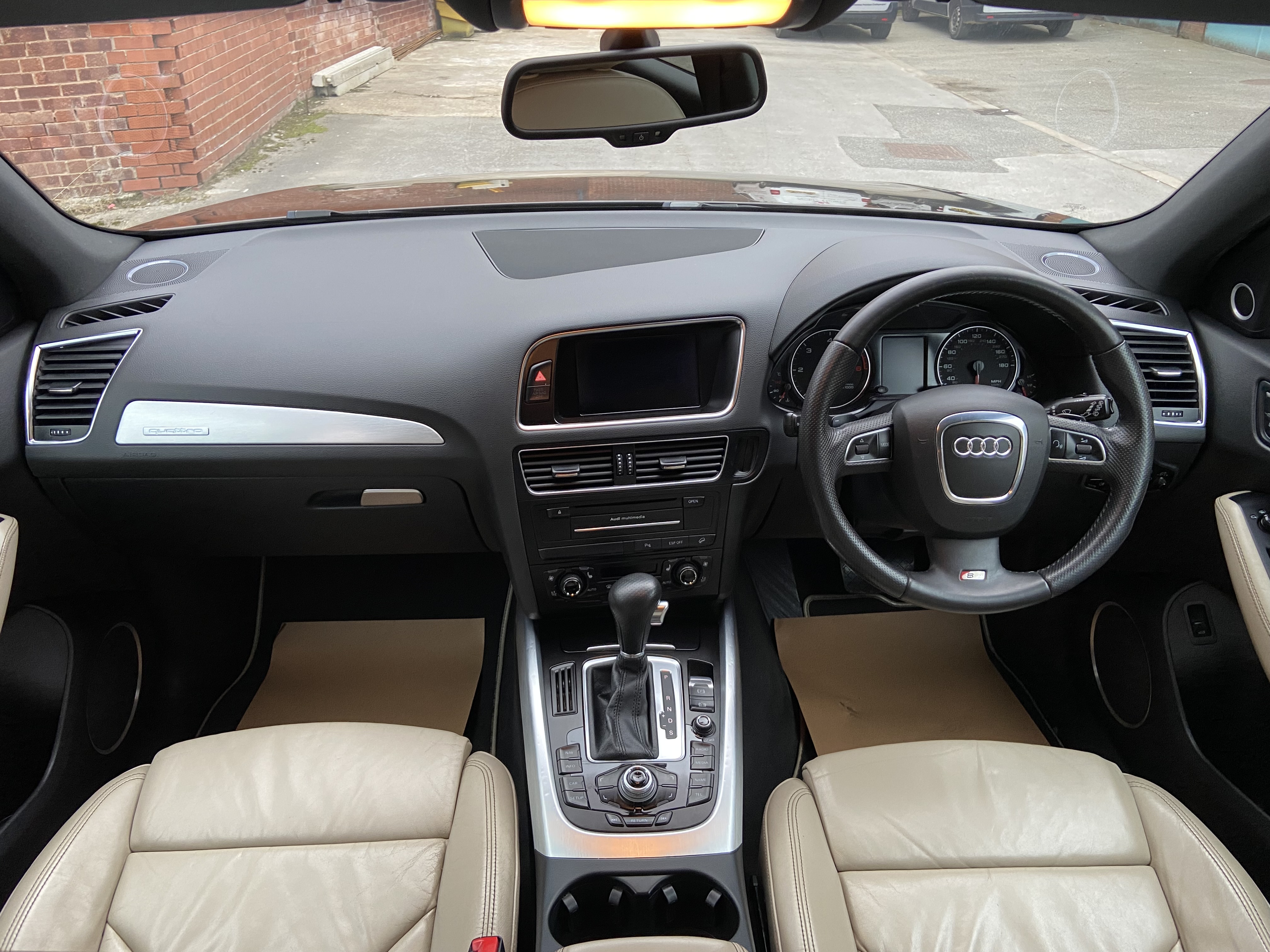 additional car image