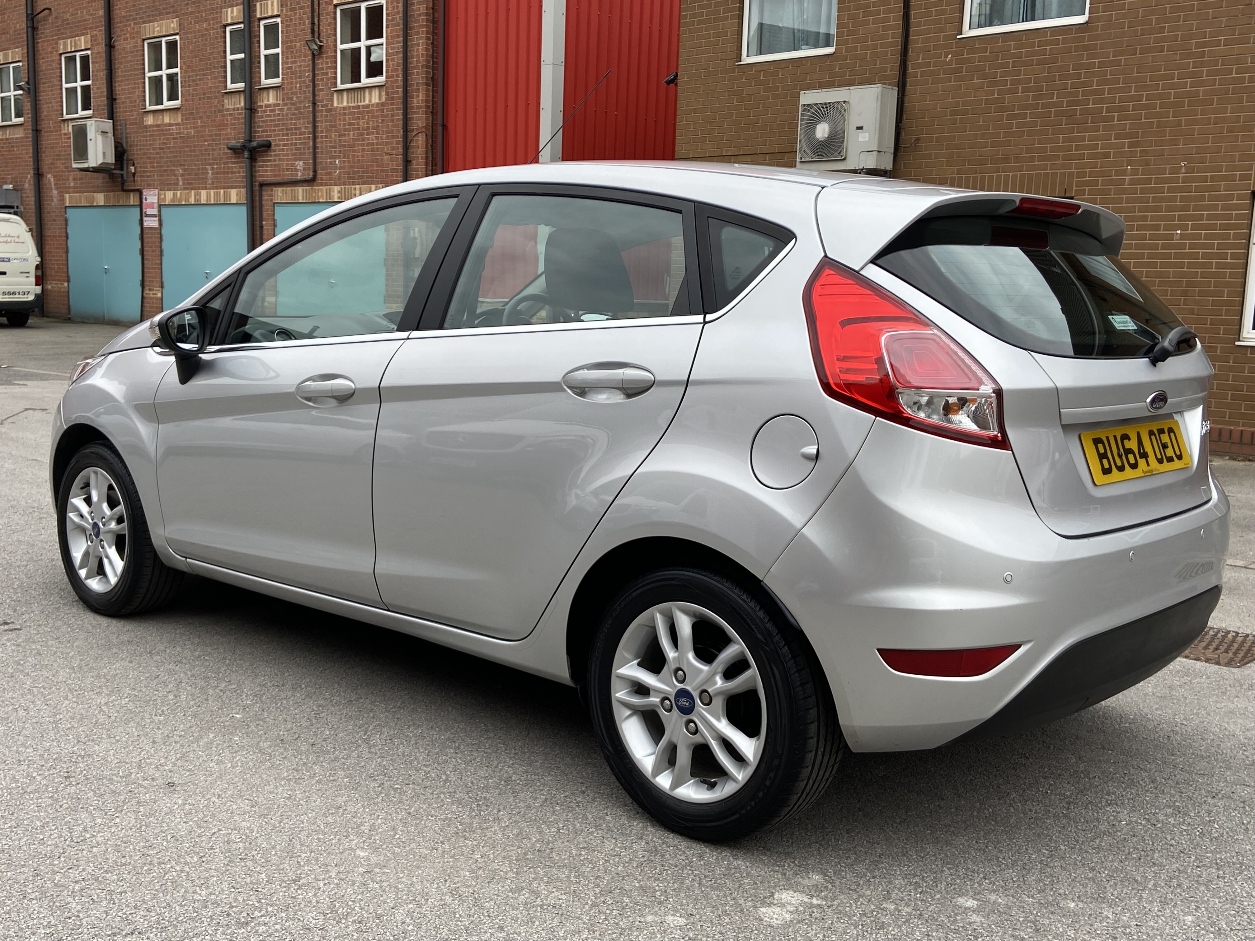 additional car image