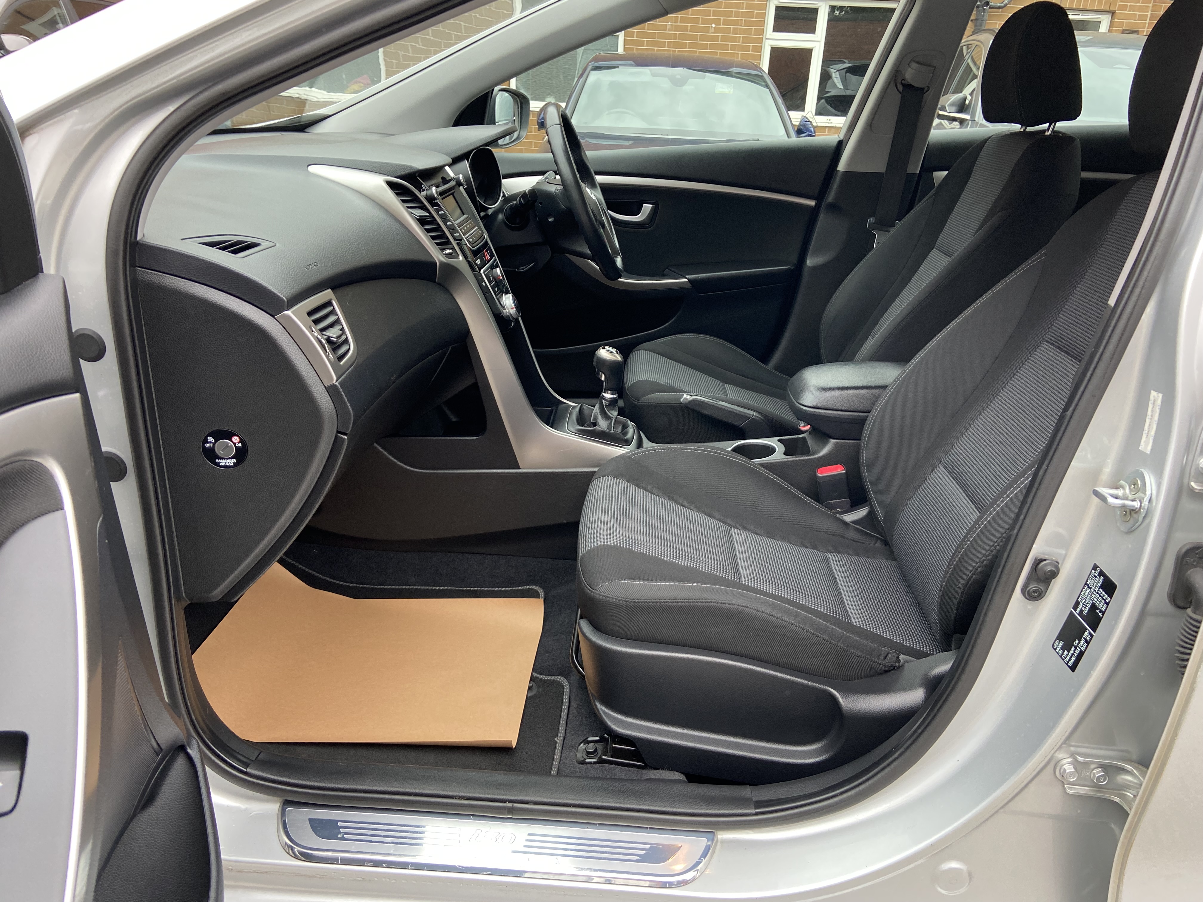 additional car image