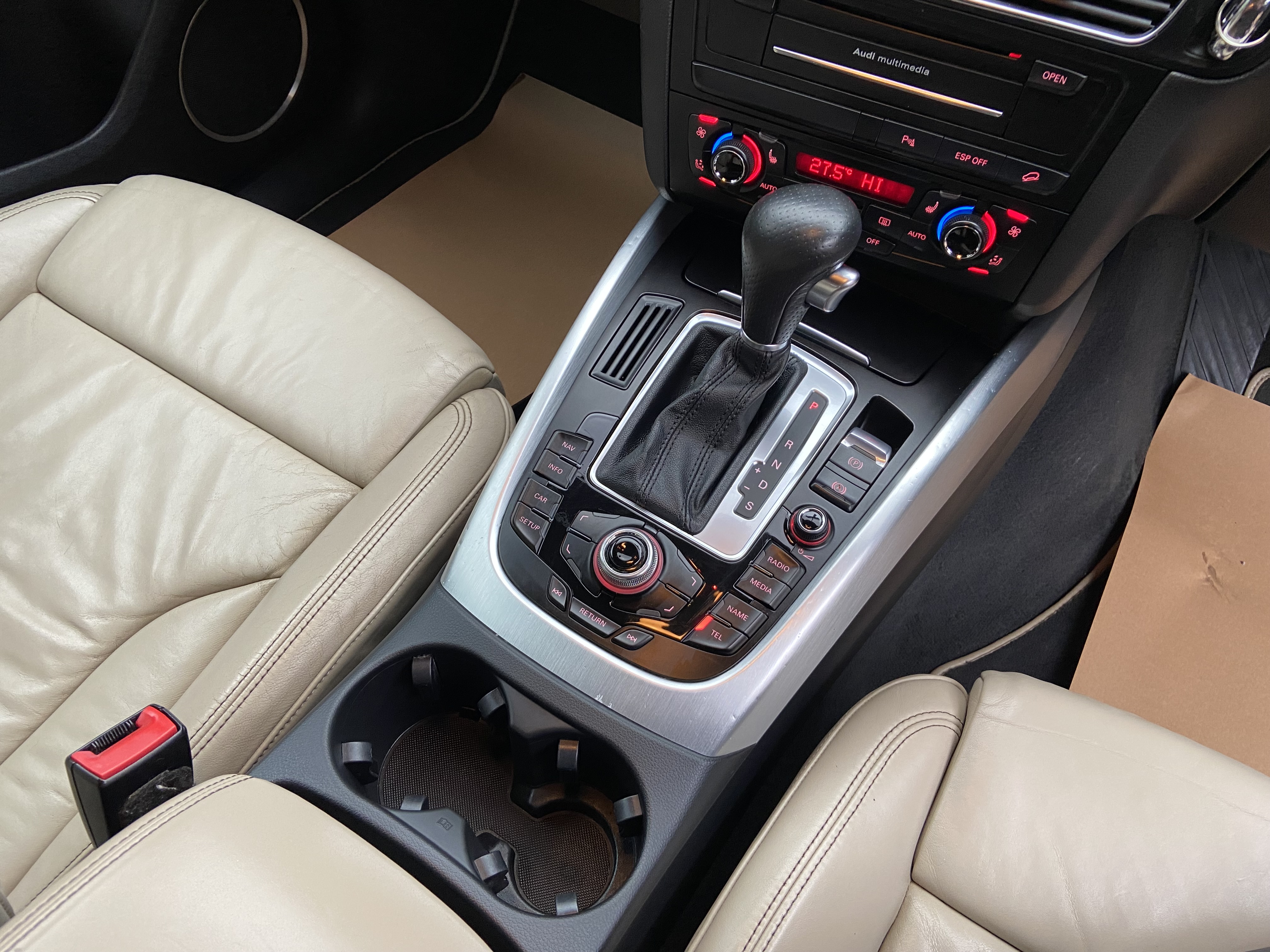 additional car image