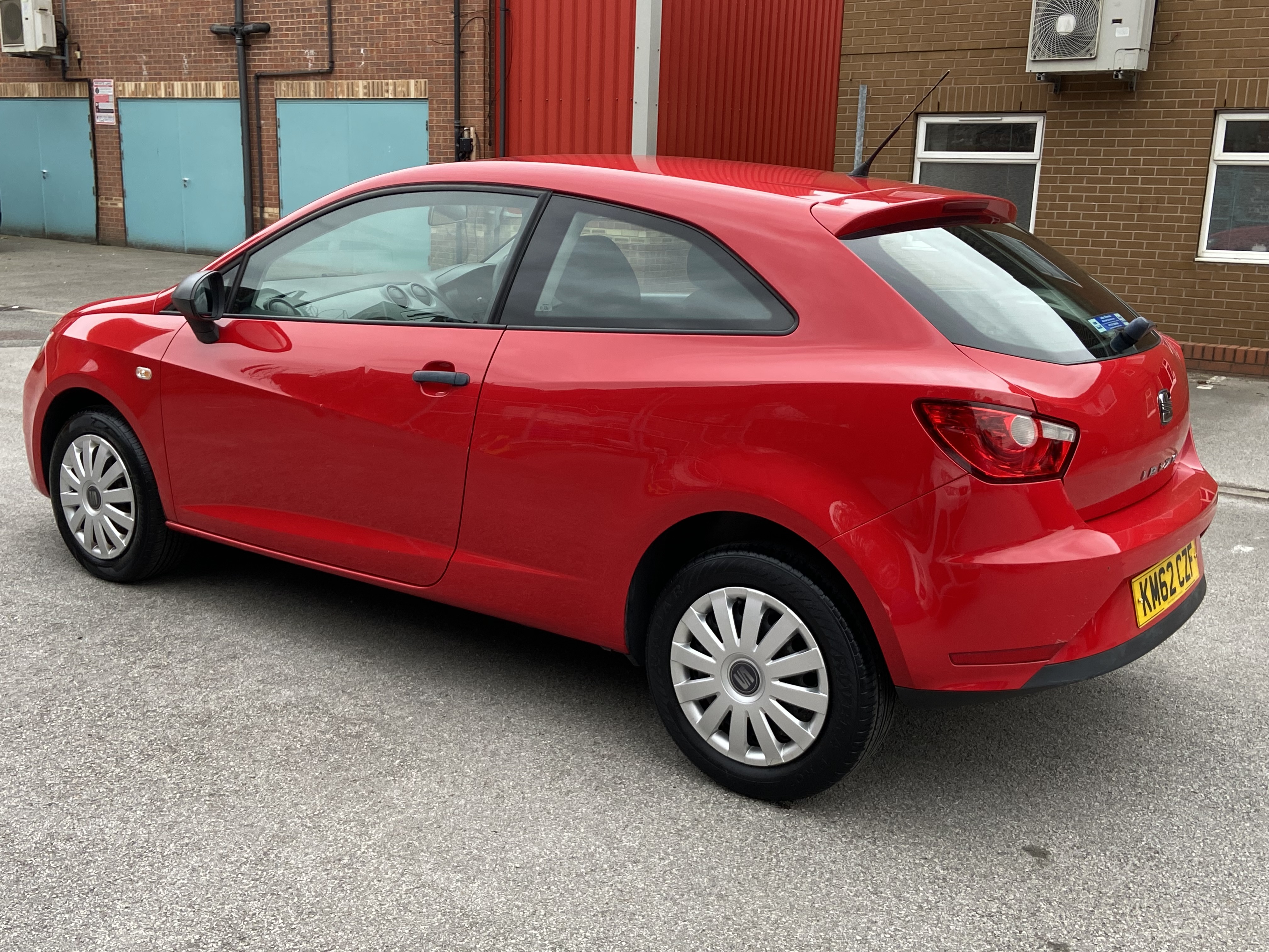 additional car image