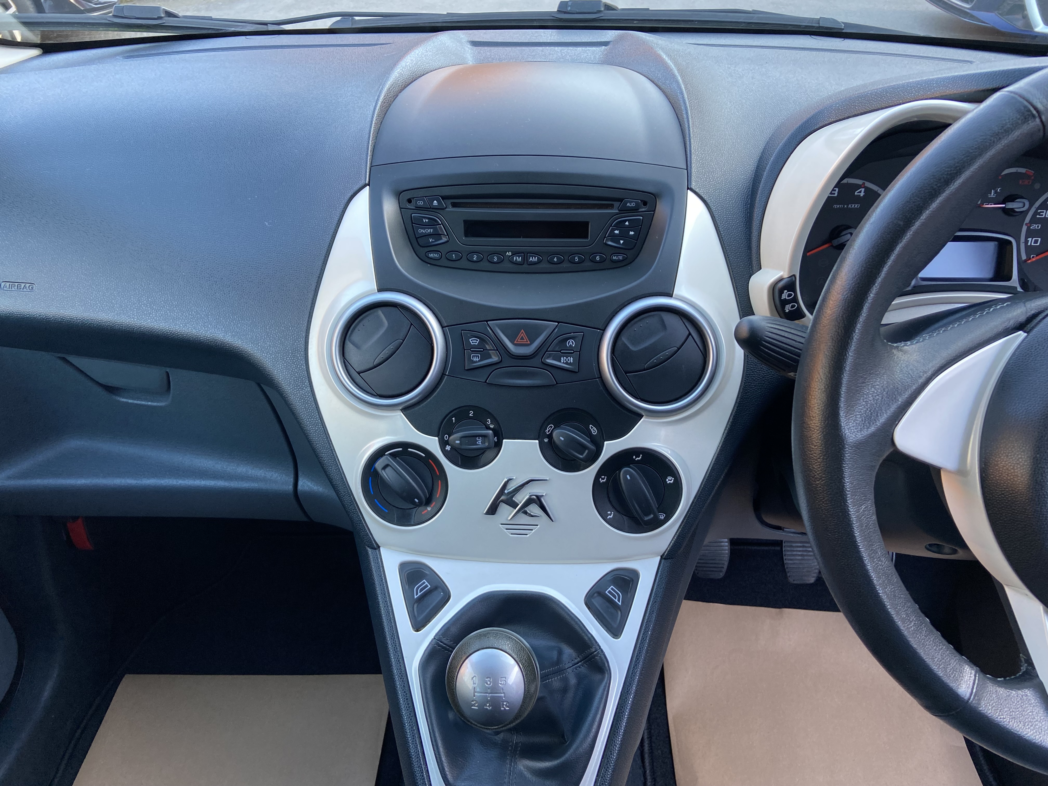 additional car image