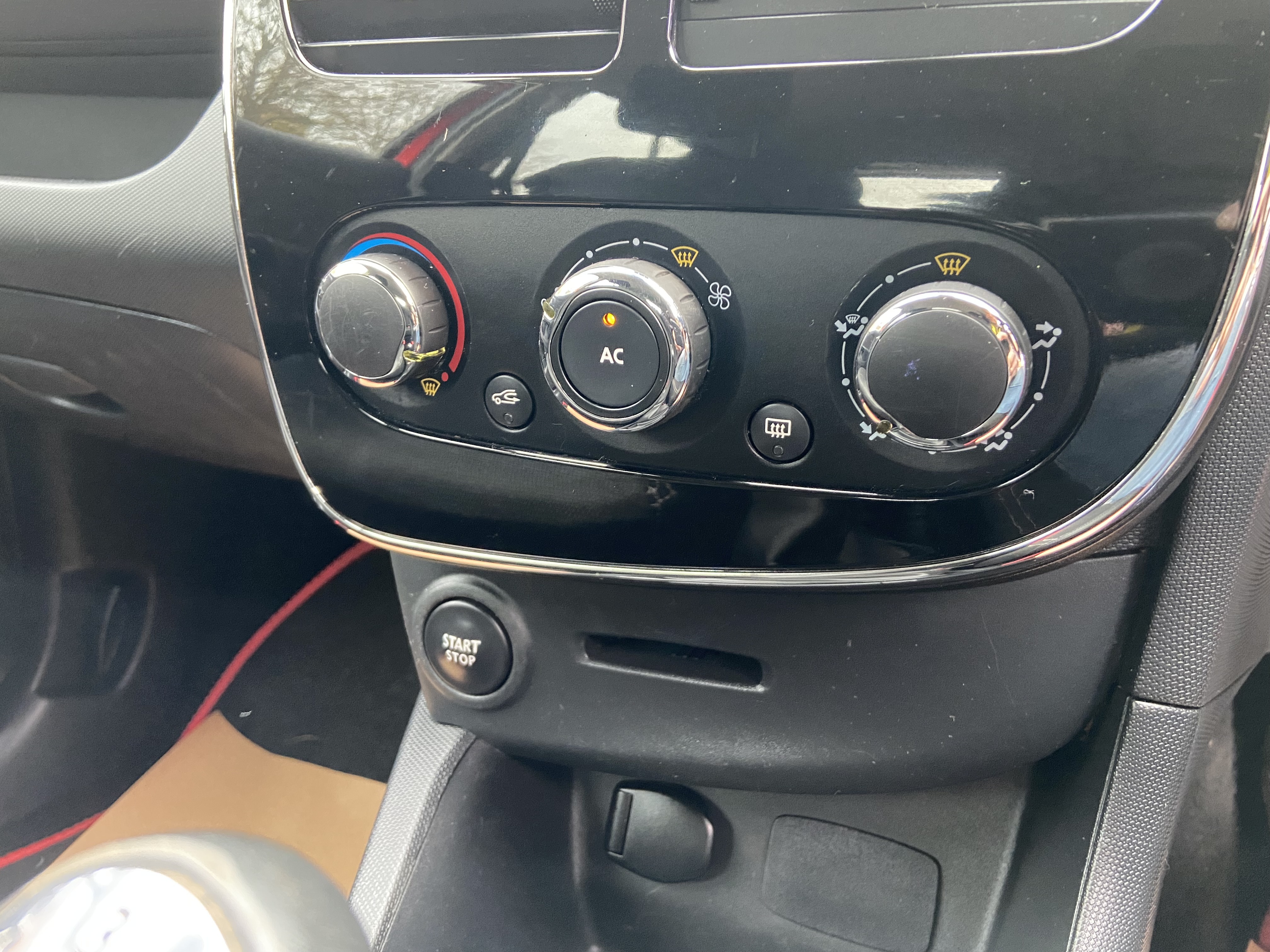 additional car image