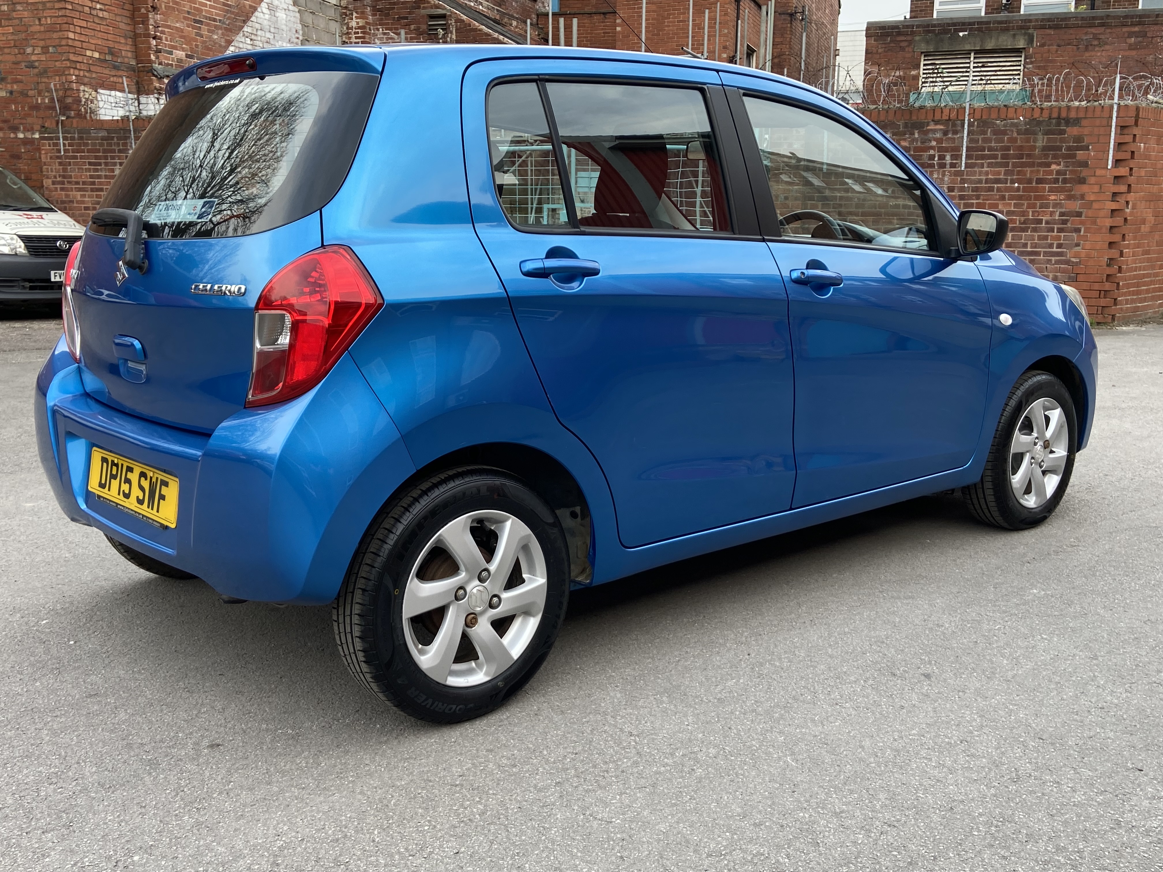 additional car image