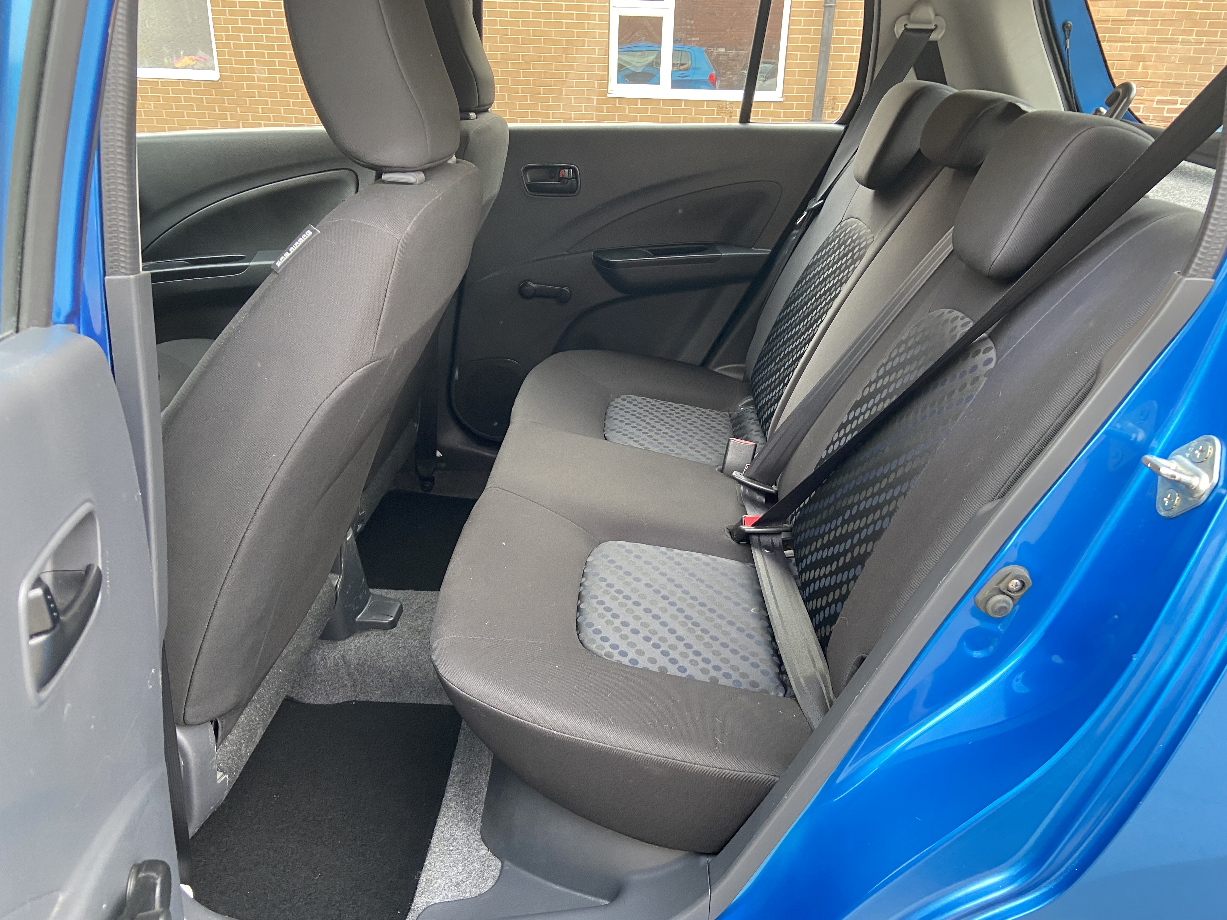 additional car image