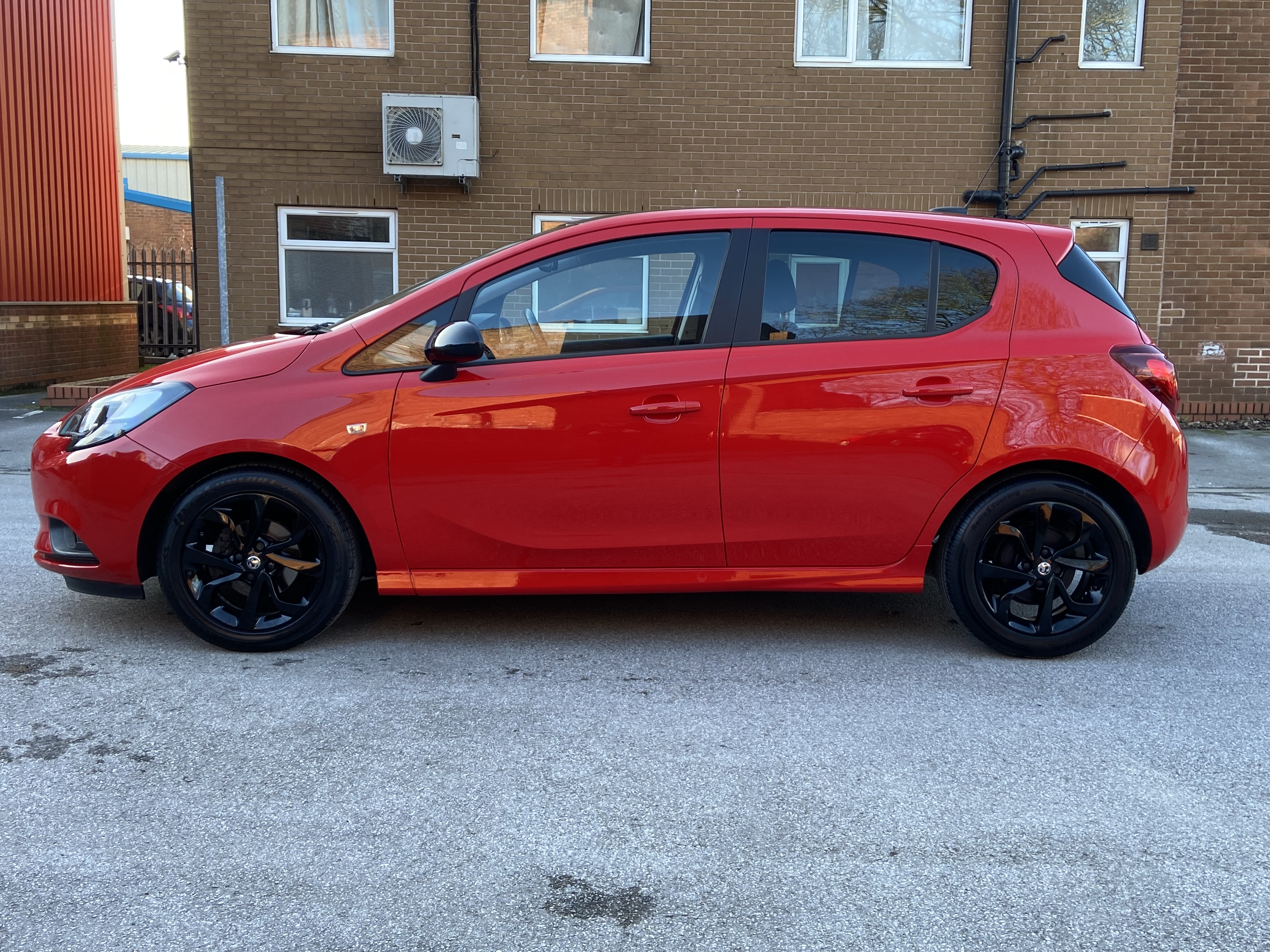 additional car image