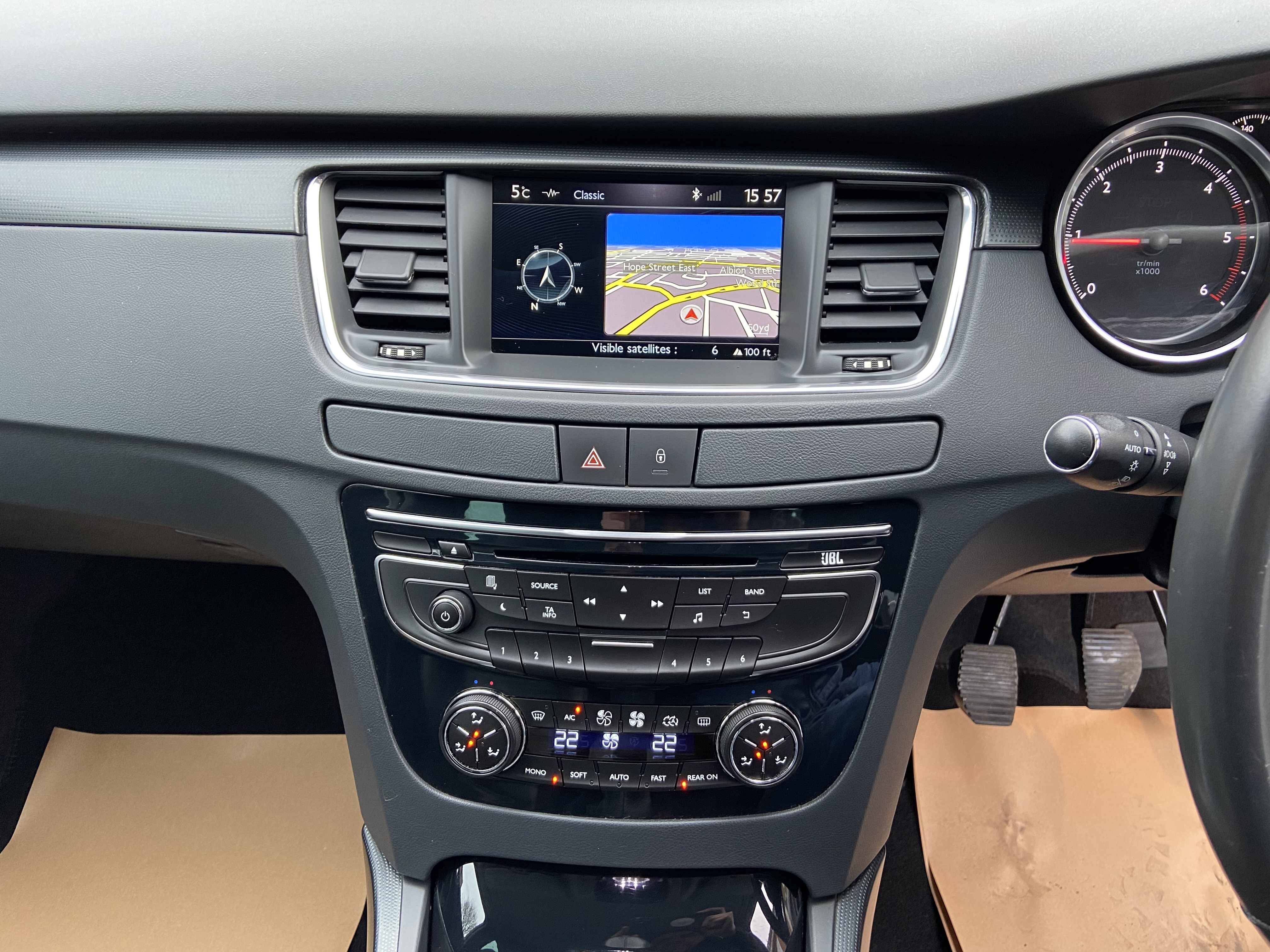 additional car image